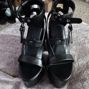 Brand new Nightcall YRU shoes
